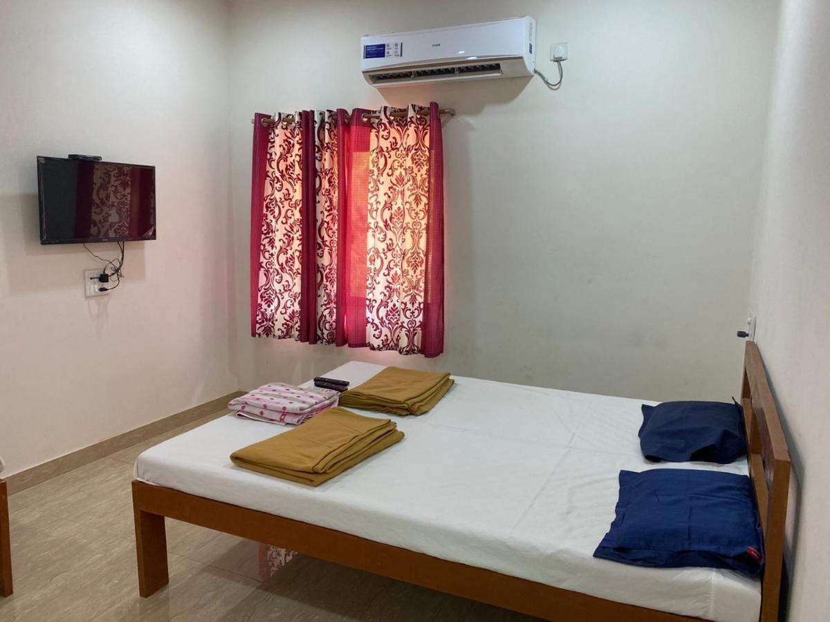 Suma Beach Resort Dāpoli Eksteriør bilde